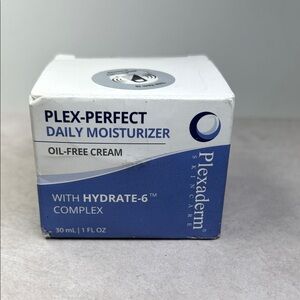 Plexaderm Skincare Daily Moisturizer - 1 fl oz